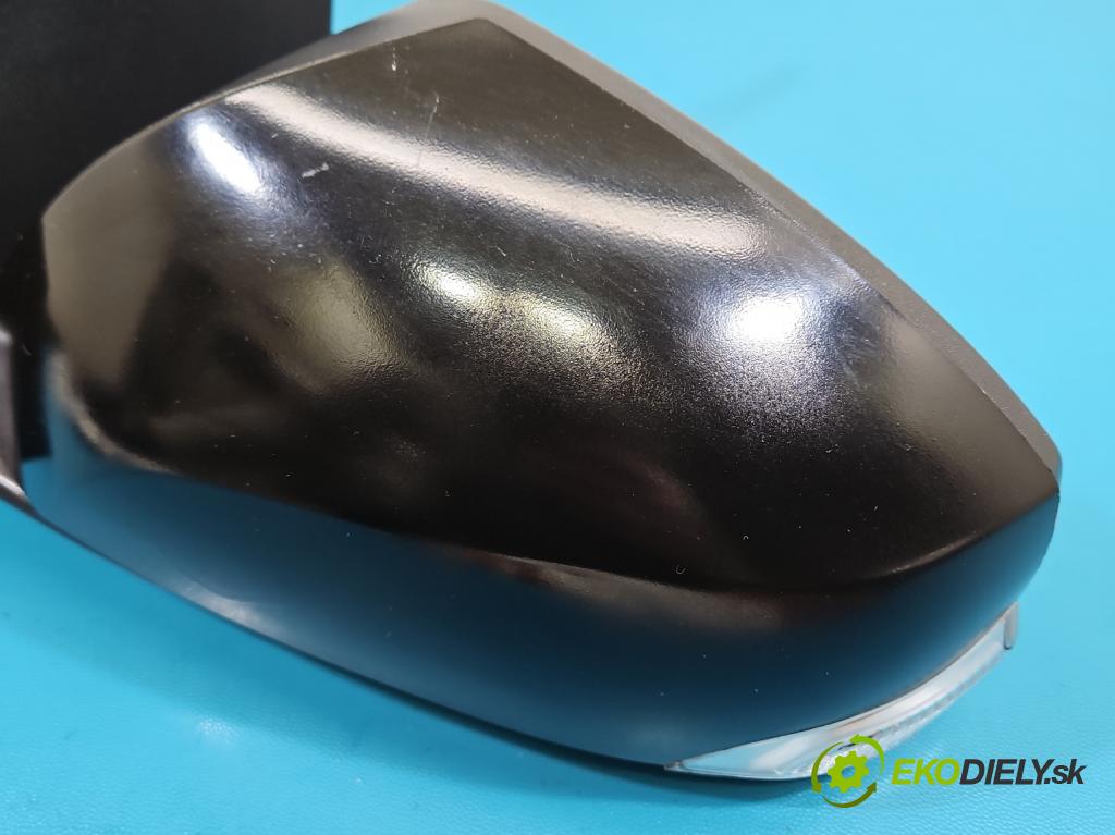 Renault Fluence 1.6 16V 110 HP manual 81 kW 1598 cm3 4- zrkadlo ľavé  (Kľučka dverí ostatné)