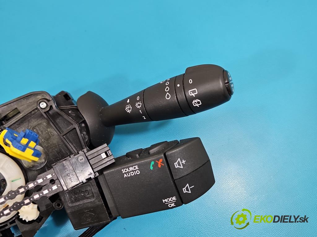 Renault Clio IV 2012-2020 1.2 16V 73 HP manual 54 kW 1149 cm3 5- prepínač komplex: 255671163R (Prepínacie páčky pod volantom)