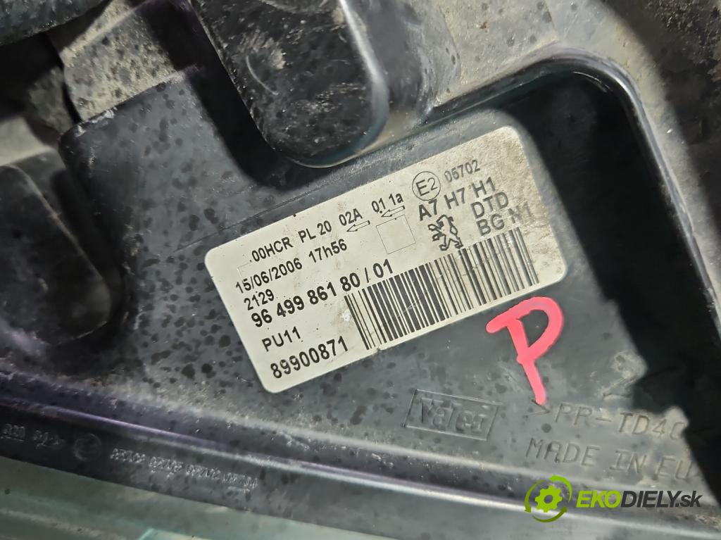 Peugeot 207 1.4 16V 88 HP manual 65 kW 1360 cm3 3- Reflektor: pravý 9649986180 (Svetlo predné pravé)