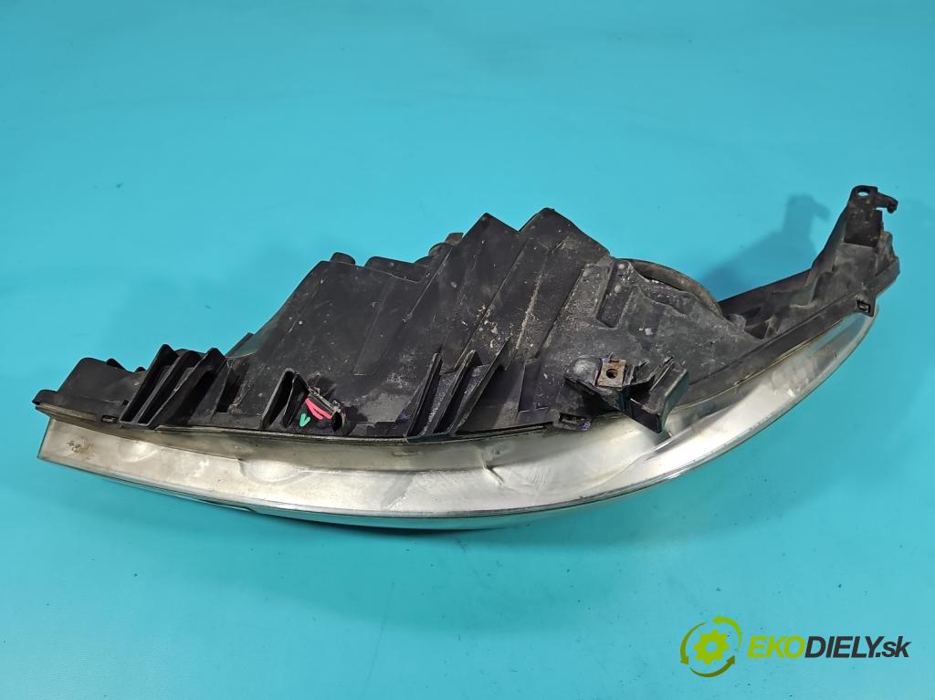 Peugeot 207 1.4 16V 88 HP manual 65 kW 1360 cm3 3- Reflektor: pravý 9649986180 (Svetlo predné pravé)