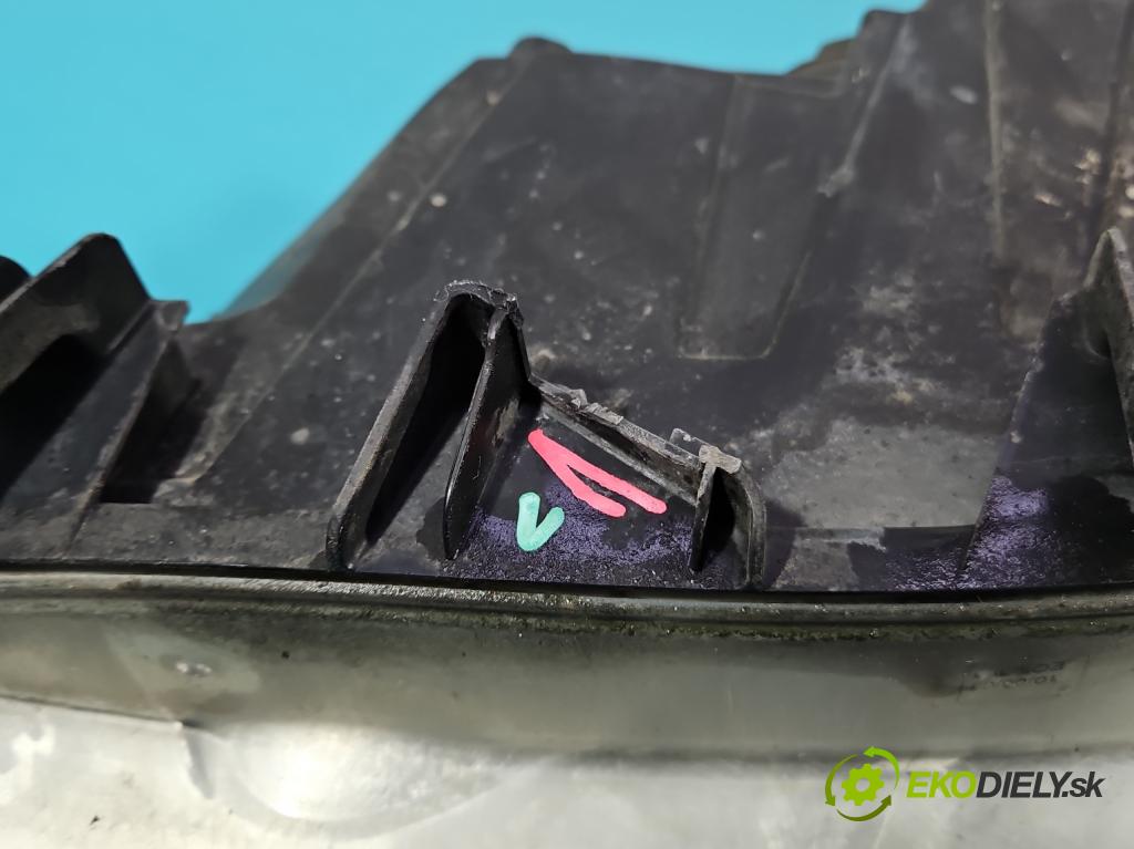 Peugeot 207 1.4 16V 88 HP manual 65 kW 1360 cm3 3- Reflektor: pravý 9649986180 (Svetlo predné pravé)