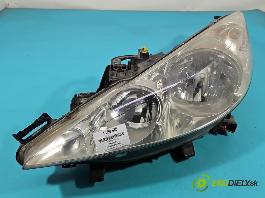 Peugeot 207 1.4 16V 88 hp manual 65 kW 1360 cm3 3- světlo levý  (Klika dveří ostatní)