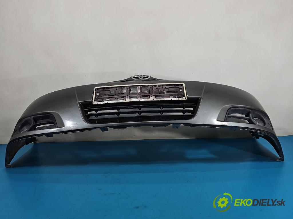 Toyota Corolla E12 2001-2009 1.4 D4D 90 HP manual 66 kW 1364 cm3 5- nárazník predné  (Kľučka dverí ostatné)