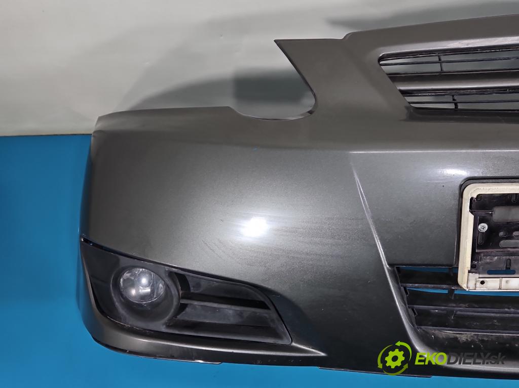 Toyota Corolla E12 2001-2009 1.4 D4D 90 HP manual 66 kW 1364 cm3 5- nárazník predné  (Kľučka dverí ostatné)