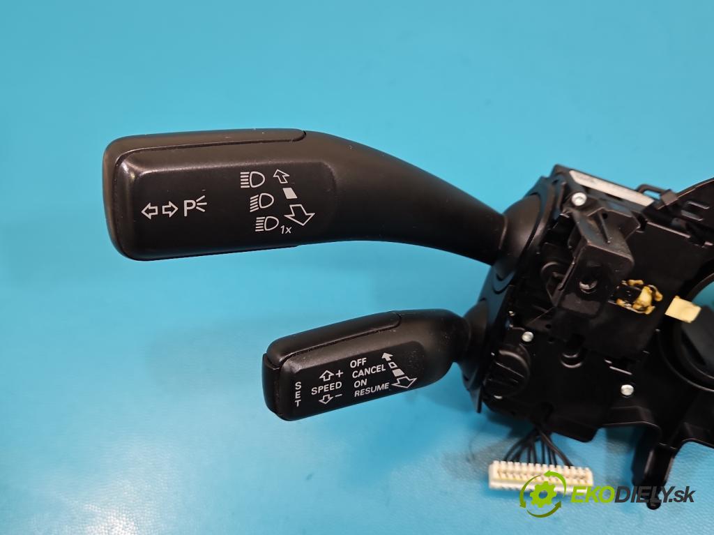 Audi Q5 2008-2016 3.0 tdi 239KM automatic 176 kW 2967 cm3 5- prepínač komplex: 8K0953502BK (Prepínacie páčky pod volantom)