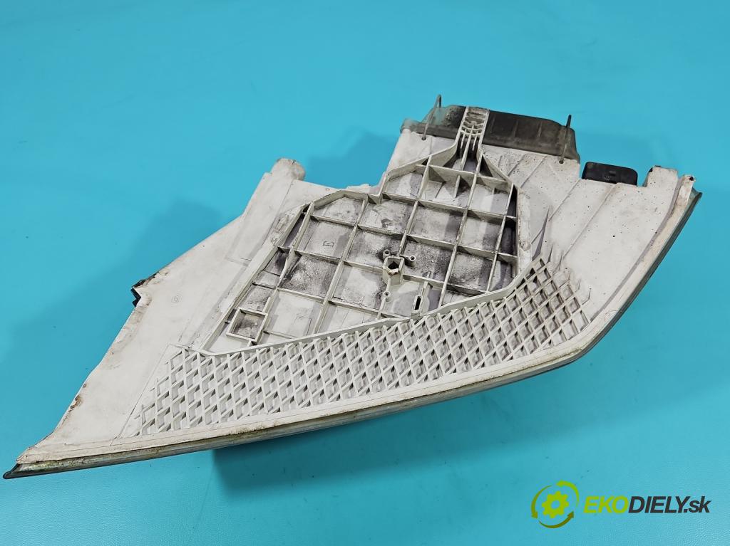 Skoda Octavia II 2004-2013 1.9 tdi 105 HP manual 77 kW 1896 cm3 5- Reflektor: pravý  (Svetlo predné pravé)