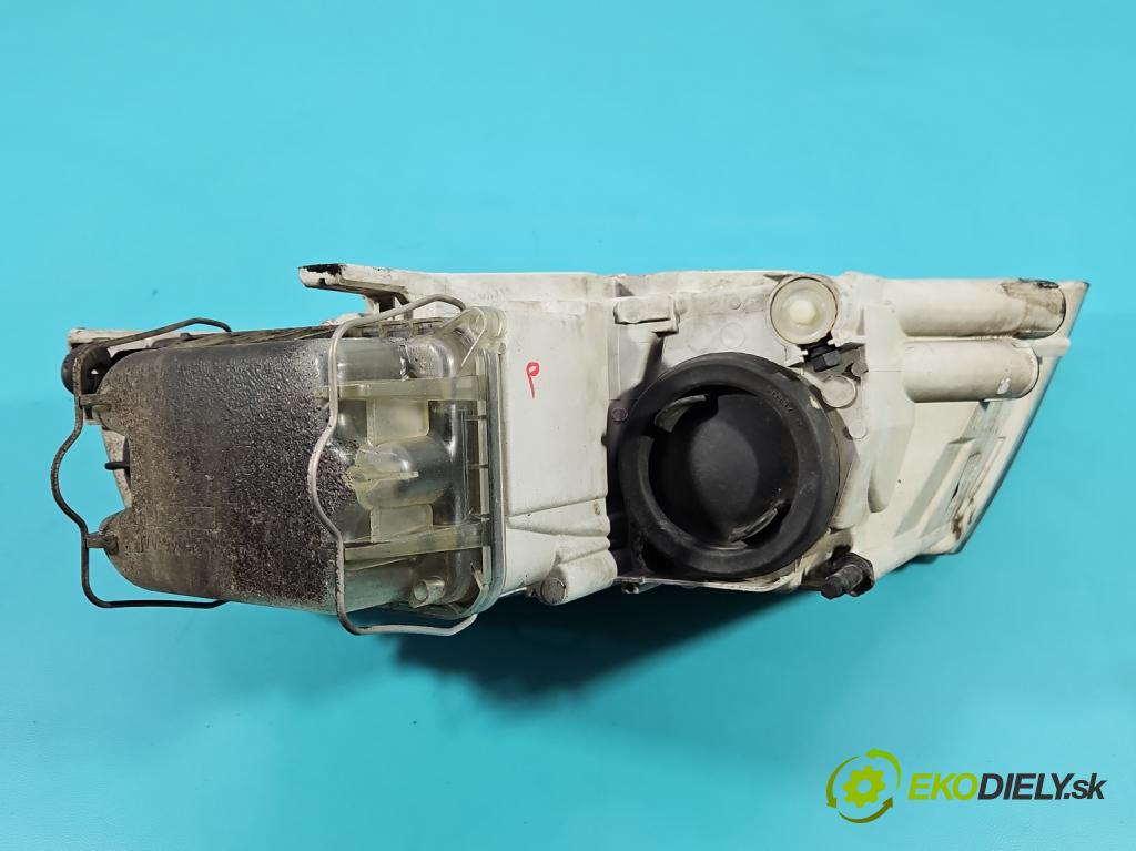 Skoda Octavia II 2004-2013 1.9 tdi 105 HP manual 77 kW 1896 cm3 5- Reflektor: pravý  (Svetlo predné pravé)