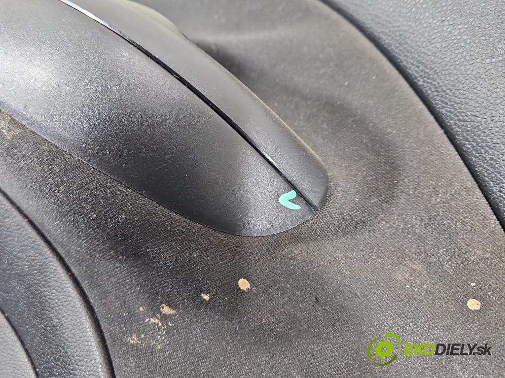 Skoda Octavia II 2004-2013 1.9 tdi 105 HP manual 77 kW 1896 cm3 5- Čalounictví: dvere predné ľavé