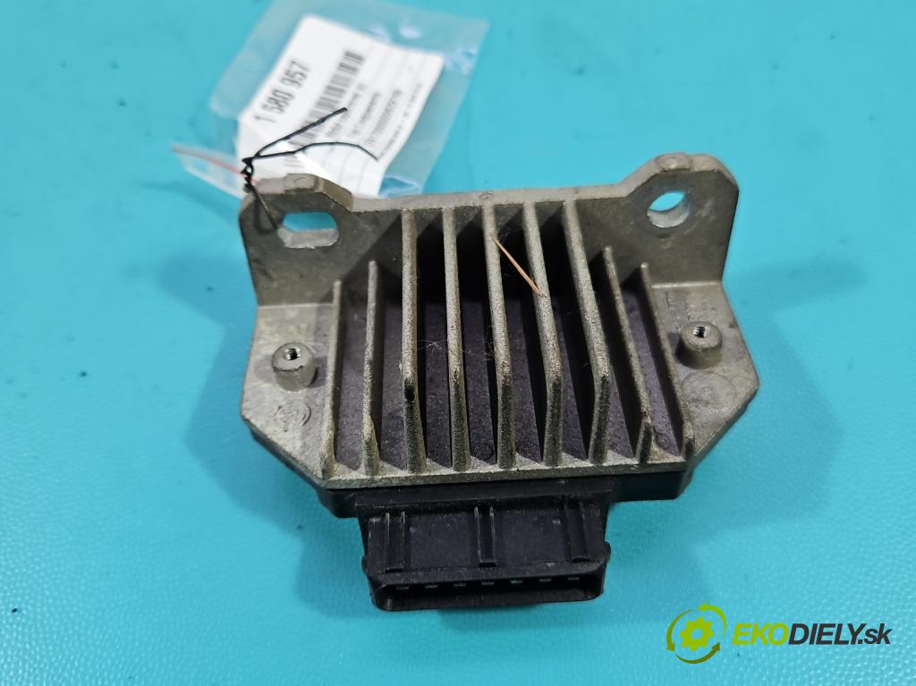 Fiat Cinquecento 0.7 plyn: 30KM manual 22 kW 704 cm3 3- modul zapalovací 211A