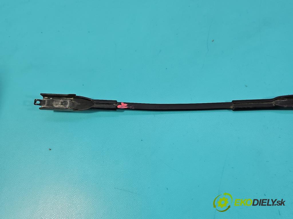 Opel Zafira B 2005-2014 1.8 16V 140 HP manual 103 kW 1796 cm3 5- rameno stieračov predné komplet 13145564