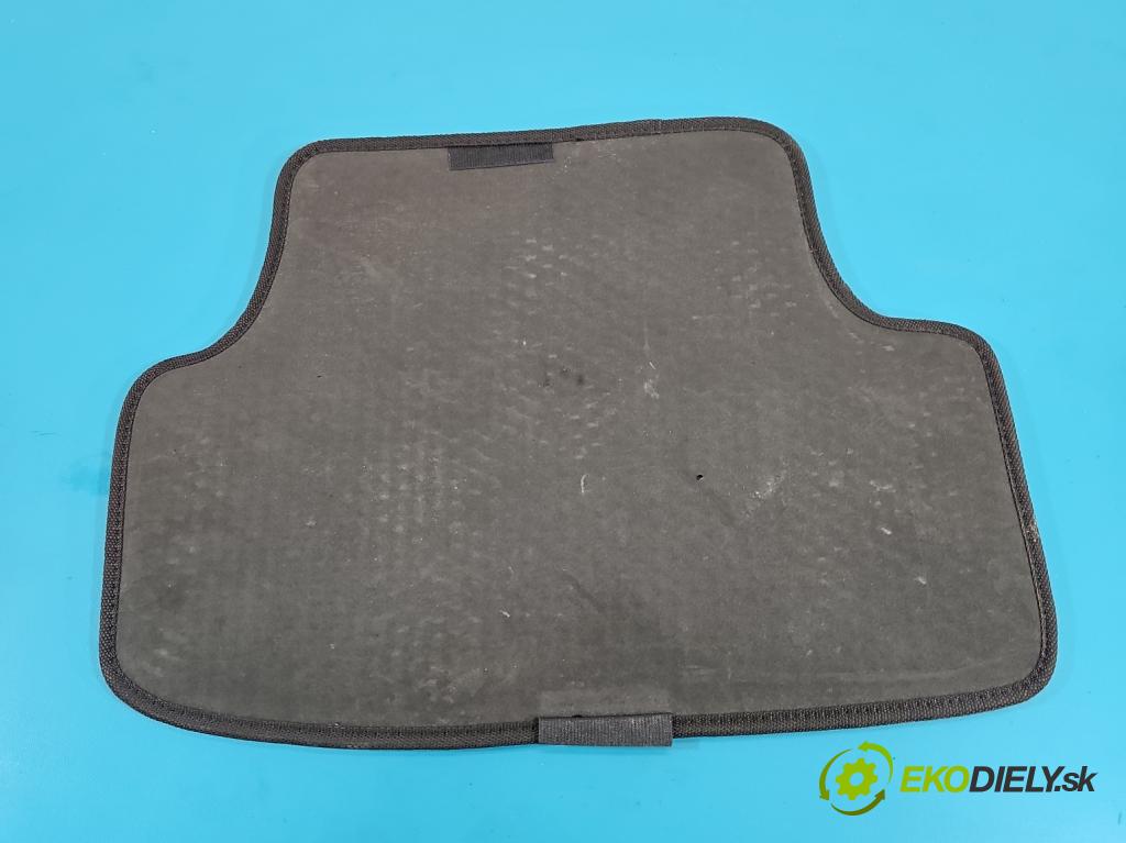 Seat Leon III 2012-2020 2.0 tdi 150 hp manual 110 kW 1968 cm3 5- Koberce: