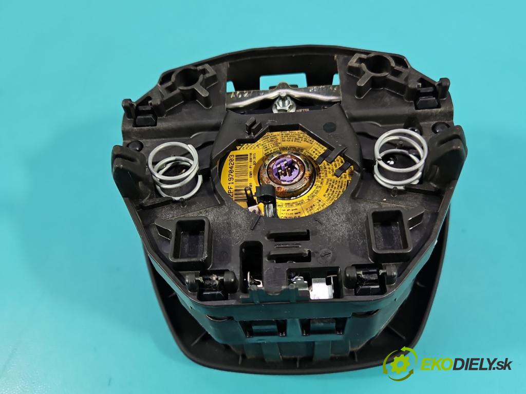 Seat Leon III 2012-2020 2.0 tdi 150 HP manual 110 kW 1968 cm3 5- airbag vzduch: Řidiči: 5F0880201J (Airbag)