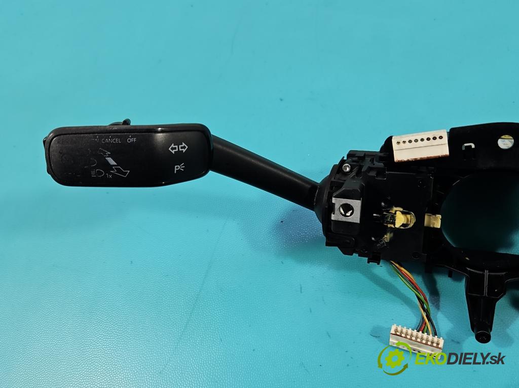 Seat Leon III 2012-2020 2.0 tdi 150 HP manual 110 kW 1968 cm3 5- prepínač komplex: 5Q0953507GD (Prepínacie páčky pod volantom)