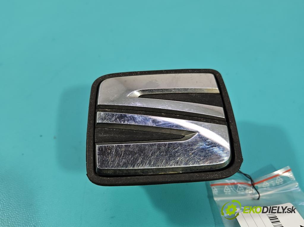 Seat Leon III 2012-2020 2.0 tdi 150 HP manual 110 kW 1968 cm3 5- rukoväť kufrové dvere zadné 5F0827565C