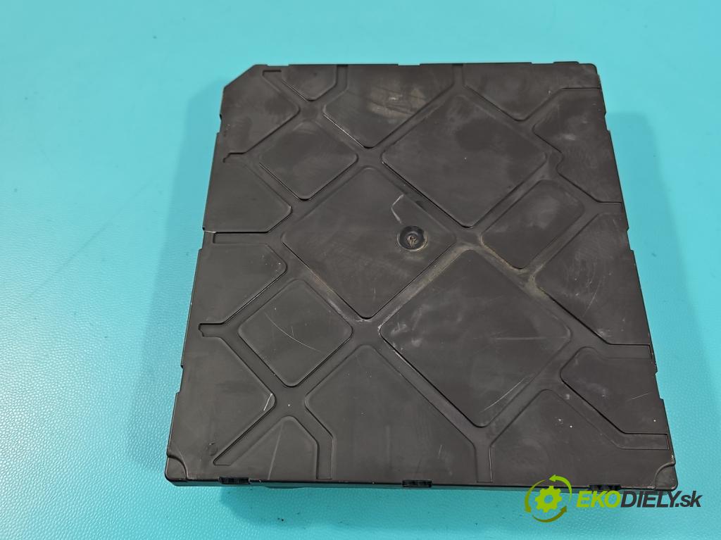 Seat Leon III 2012-2020 2.0 tdi 150 hp manual 110 kW 1968 cm3 5- řídící jednotka komfortu 5Q0937084AS