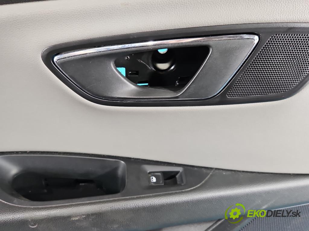 Seat Leon III 2012-2020 2.0 tdi 150 HP manual 110 kW 1968 cm3 5- Čalounictví: dvere zadné ľavé
