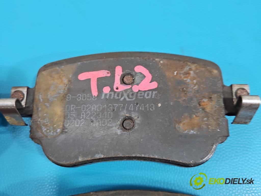 Seat Leon III 2012-2020 2.0 tdi 150 HP manual 110 kW 1968 cm3 5- Štíty: brzdové zadné