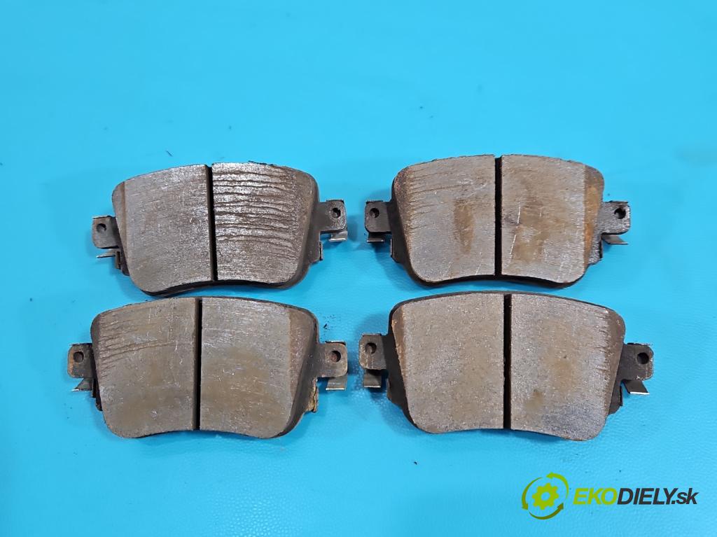 Seat Leon III 2012-2020 2.0 tdi 150 HP manual 110 kW 1968 cm3 5- Štíty: brzdové zadné