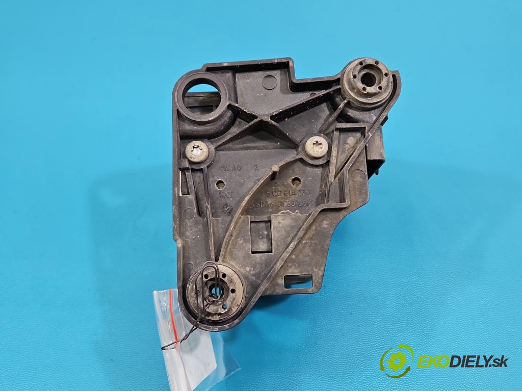 Seat Leon III 2012-2020 2.0 tdi 150 hp manual 110 kW 1968 cm3 5- čerpadlo abs 3Q0614517T (Pumpa ABS)