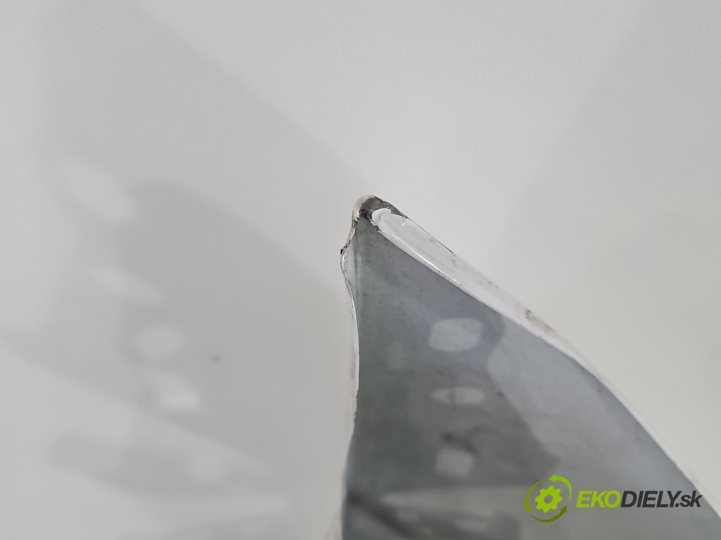 Skoda Octavia IV 2019- 2.0 tdi 116 hp manual 85 kW 1968 cm3 5- blatnik přední pravý  (Klika dveří ostatní)