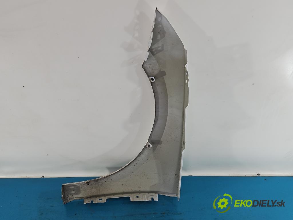 Skoda Octavia IV 2019- 2.0 tdi 116 hp manual 85 kW 1968 cm3 5- blatnik přední pravý  (Klika dveří ostatní)