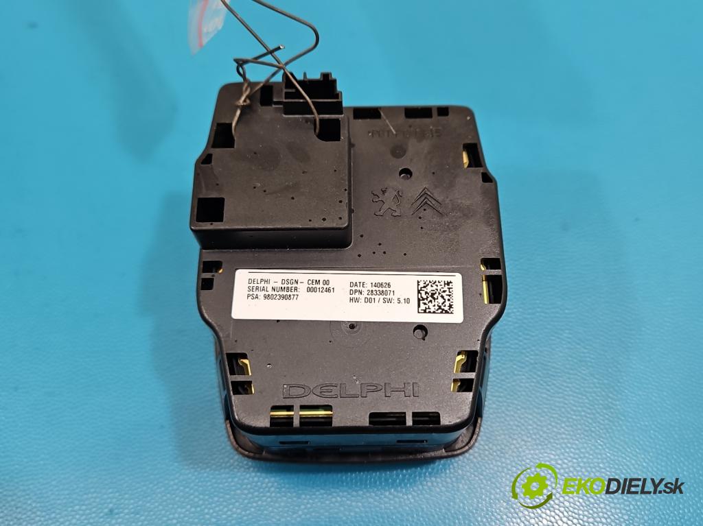 Citroen DS5 2011-2015 2.0 HDI 163 HP automatic 120 kW 1997 cm3 5- prepínač rádio: navigácie 9802390877
