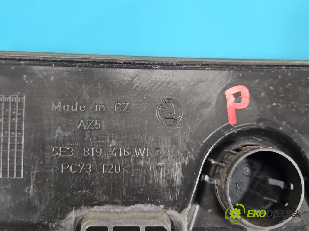 Skoda Octavia IV 2019- 2.0 tdi 116 HP manual 85 kW 1968 cm3 5- torpédo 5E3819416 (Torpédo (plast pod čelným sklom))