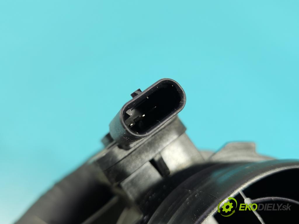 Skoda Octavia IV 2019- 2.0 tdi 116 HP manual 85 kW 1968 cm3 5- průtokoměr: 05L906461B (Váha vzduchu)