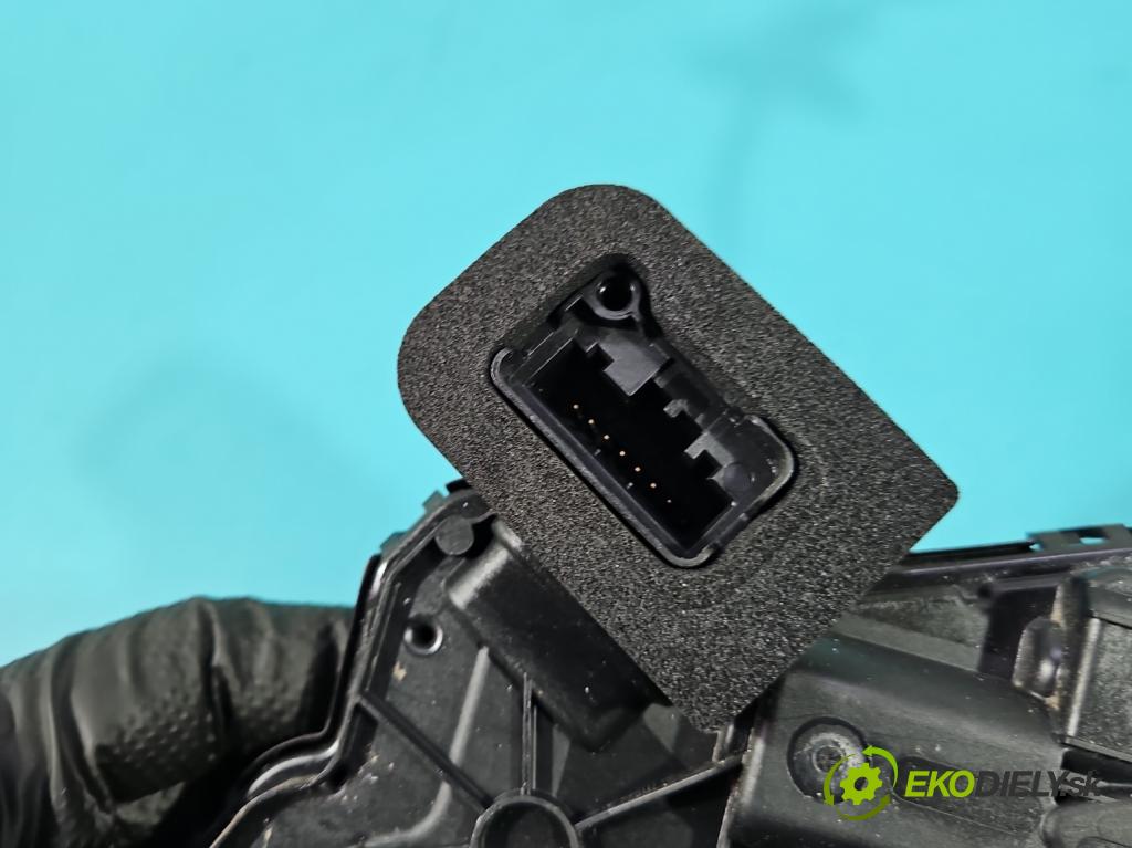 Skoda Octavia IV 2019- 2.0 tdi 116 HP manual 85 kW 1968 cm3 5- zámok predné ľavý 5TB837015D