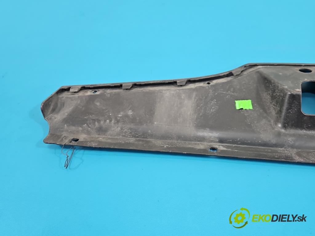 Skoda Octavia IV 2019- 2.0 tdi 116 HP manual 85 kW 1968 cm3 5- kryt plast 5E3853343