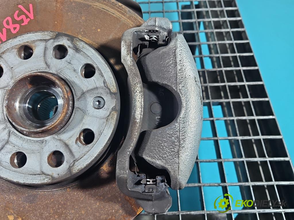 Skoda Octavia IV 2019- 2.0 tdi 116 hp manual 85 kW 1968 cm3 5- brzdič přední pravý  (Klika dveří ostatní)