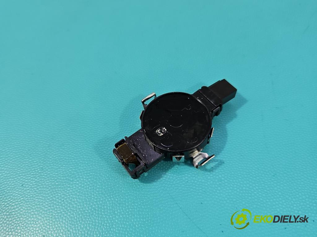 Skoda Octavia IV 2019- 2.0 tdi 116 HP manual 85 kW 1968 cm3 5- snímač déšť: 81A955555B (Snímač dažďa)