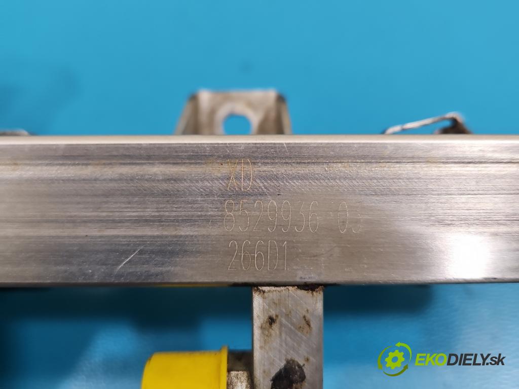 Bmw i3 2013–2022 0.0 elektrický: 170 HP automatic 125 kW 1 cm3 5- vstrek 4652349-01 (Vstrekovač paliva)