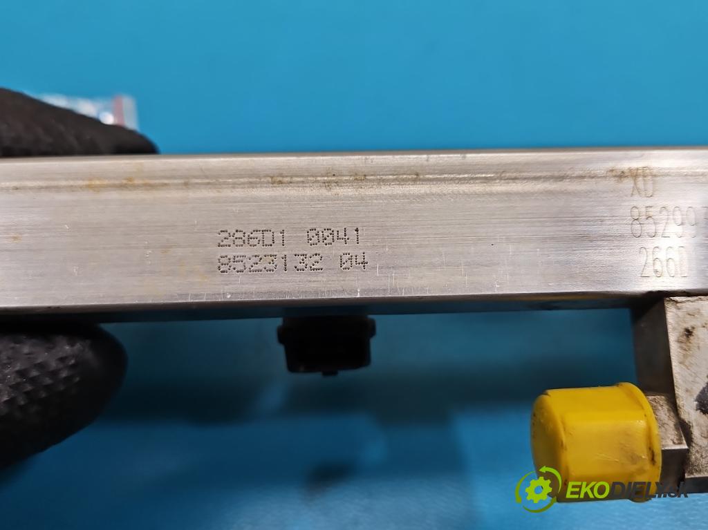 Bmw i3 2013–2022 0.0 elektrický: 170 HP automatic 125 kW 1 cm3 5- vstrek 4652349-01 (Vstrekovač paliva)