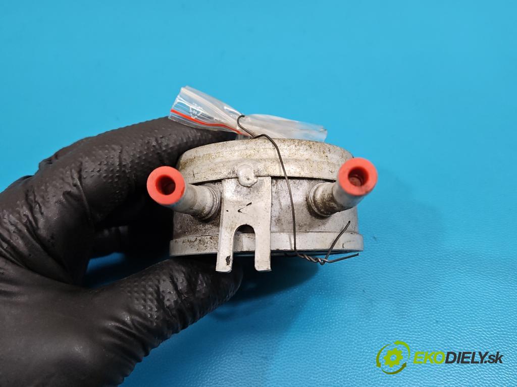 Bmw i3 2013–2022 0.0 elektrický: 170 hp automatic 125 kW 1 cm3 5- Chladič olej: 8543477