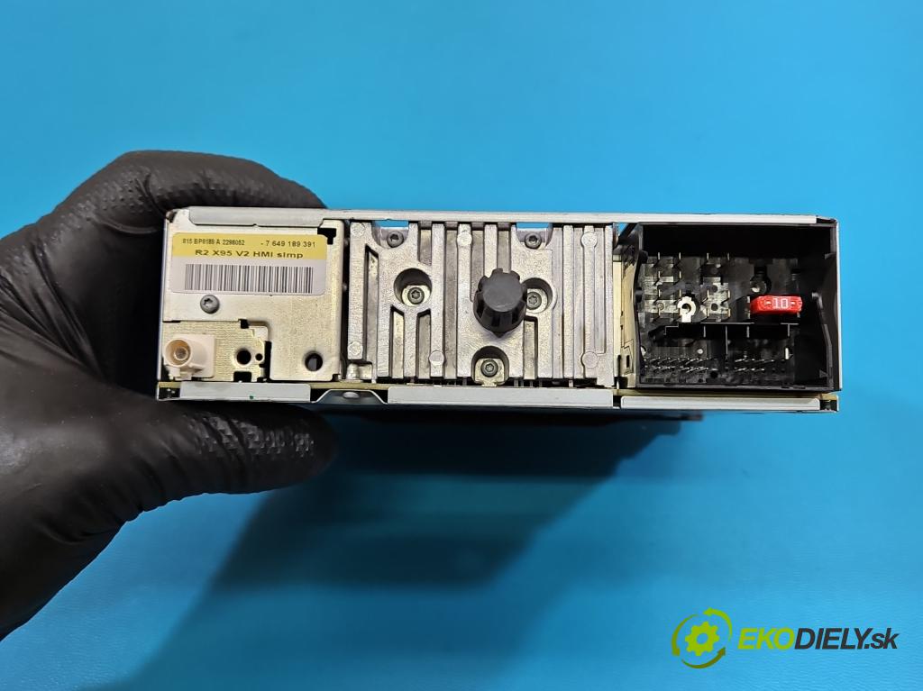 Renault Fluence 1.6 16V 110 HP manual 81 kW 1598 cm3 4- Radio originál 281159389R