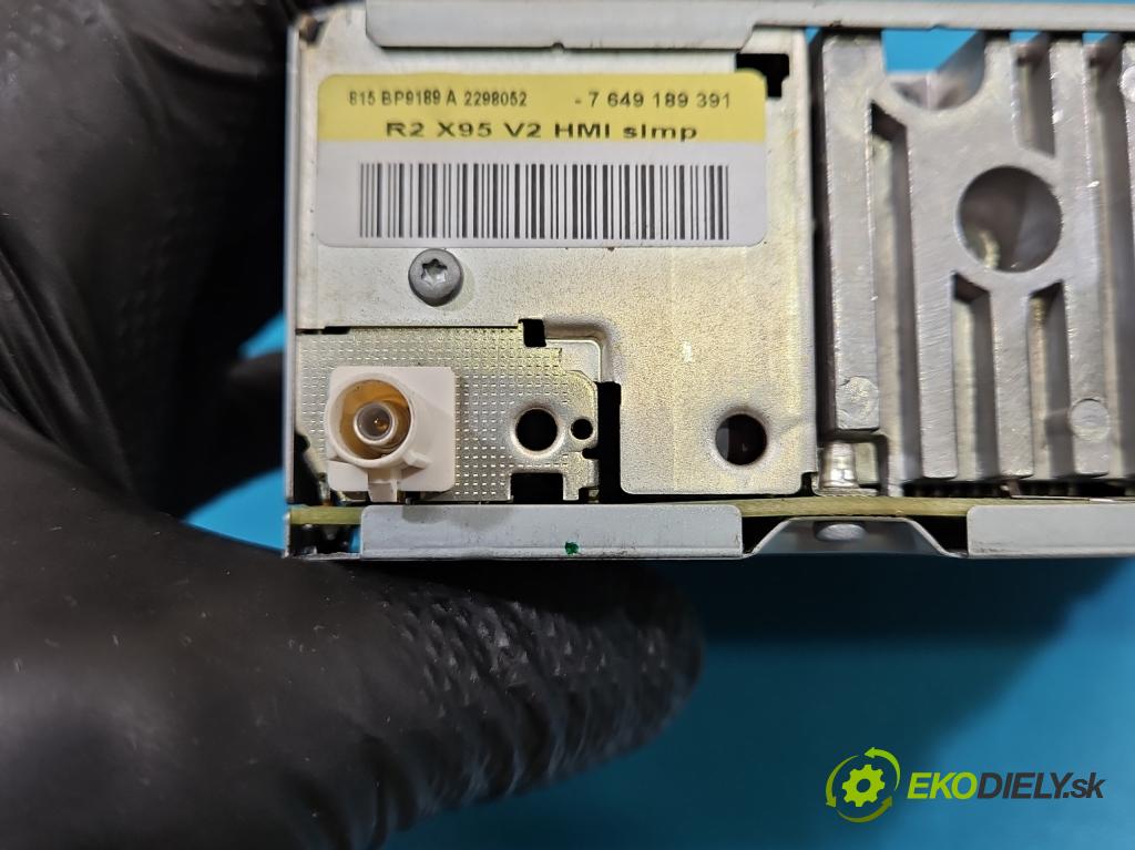 Renault Fluence 1.6 16V 110 HP manual 81 kW 1598 cm3 4- Radio originál 281159389R