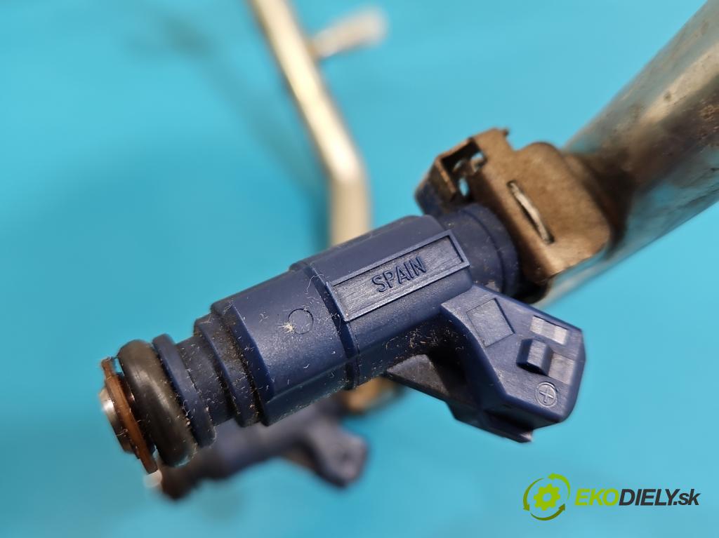 Porsche Cayenne I 2002-2010 4.5 V8 340KM: automatic 250 kW 4511 cm3 5- vstrek 0280156101 (Vstrekovač paliva)