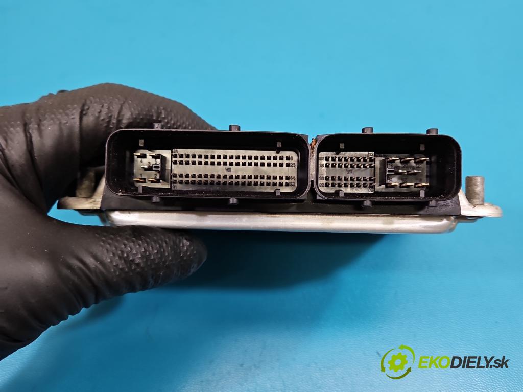 Porsche Cayenne I 2002-2010 4.5 V8 340KM automatic 250 kW 4511 cm3 5- řídící jednotka motoru 0261207696