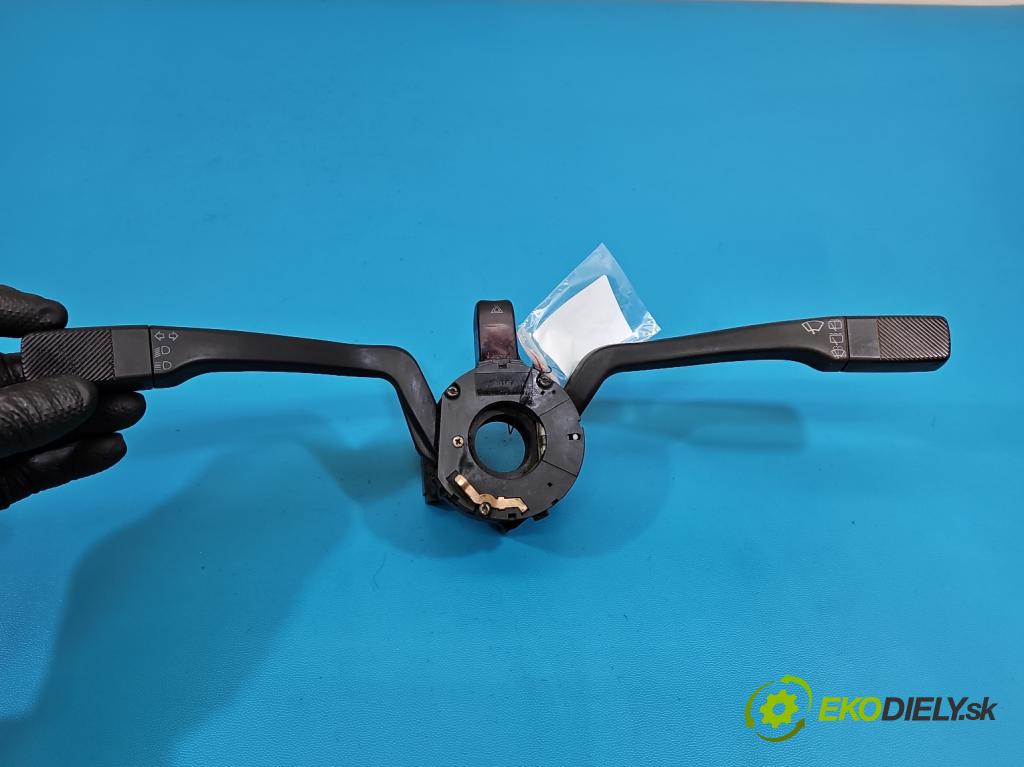 Vw Transporter T4 1990-2003 2.4d 77 HP manual 57 kW 2370 cm3 5- prepínač komplex:  (Prepínacie páčky pod volantom)