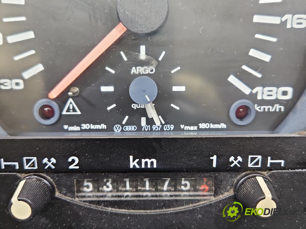 Vw Transporter T4 1990-2003 2.4d 77 HP manual 57 kW 2370 cm3 5- prístrojovka/ budíky 701919049D (Prístrojová doska)