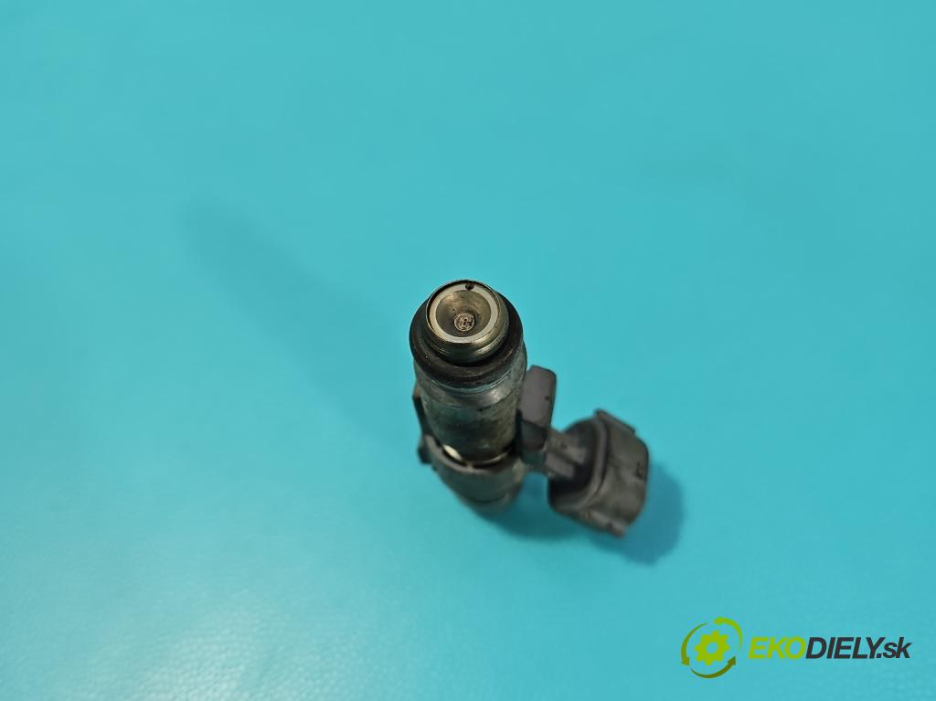 Peugeot 207 1.4 16V 88 HP manual 65 kW 1360 cm3 3- vstrek IPM012 (Vstrekovač paliva)