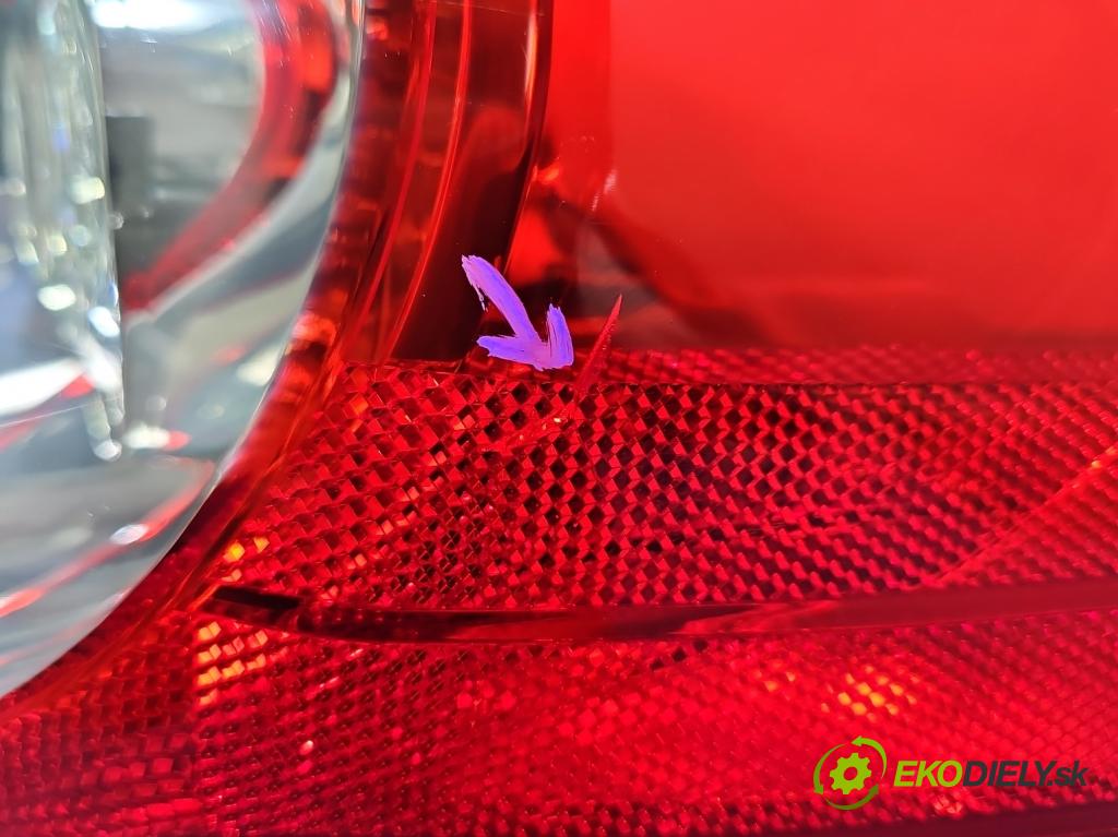 Vw Passat B6 2005-2010 2.0 tdi 136 HP manual 100 kW 1968 cm3 5- svetlo / reflektor zadné pravé 3C9945096N (Kľučka dverí ostatné)