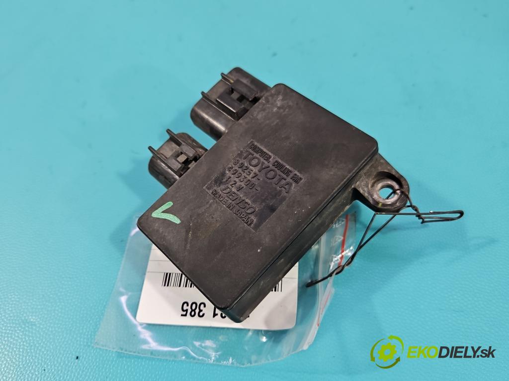 Toyota Verso 2009-2018 1.8 16V 147 HP automatic 108 kW 1798 cm3 5- Relé: ventilátoru 89257-12020