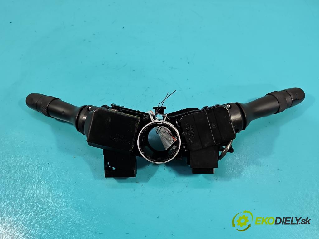 Toyota Verso 2009-2018 1.8 16V 147 HP automatic 108 kW 1798 cm3 5- prepínač komplex: 17F421 (Prepínacie páčky pod volantom)