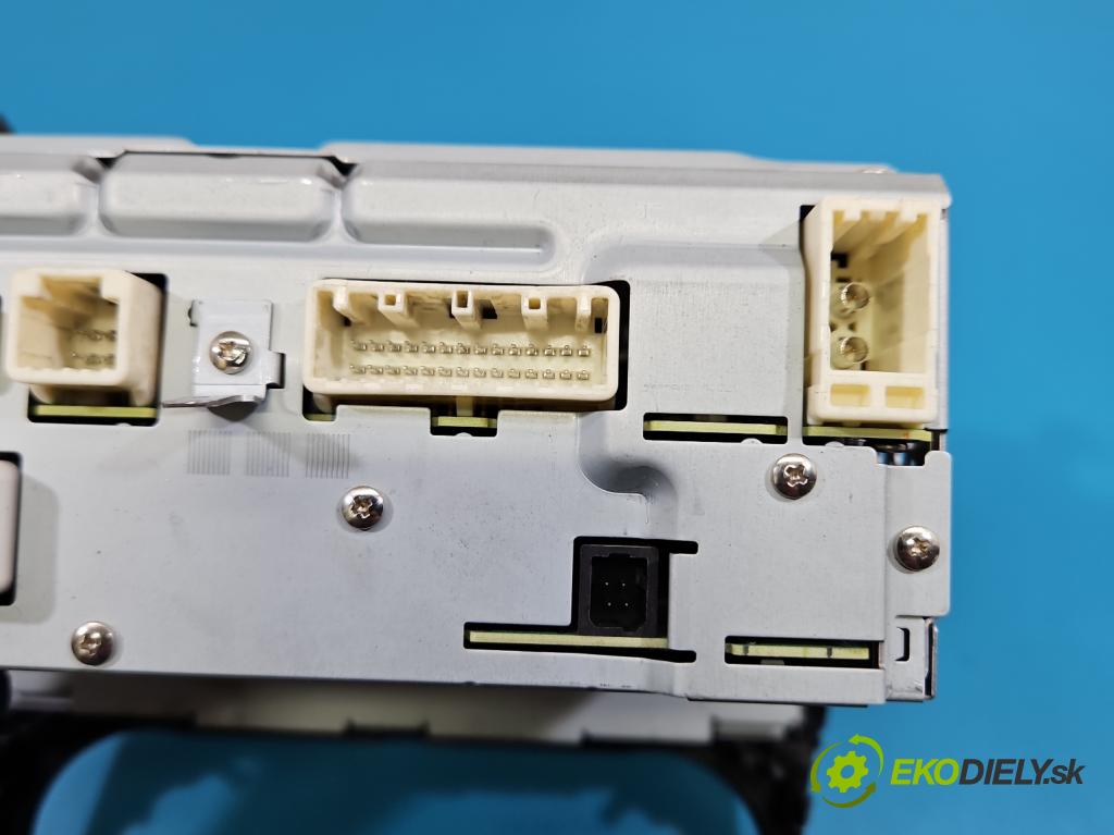 Subaru Forester IV SJ 2012-2018 2.0 BOXER 147 HP automatic 108 kW 1998 cm3 5- Radio originál 86201SG460