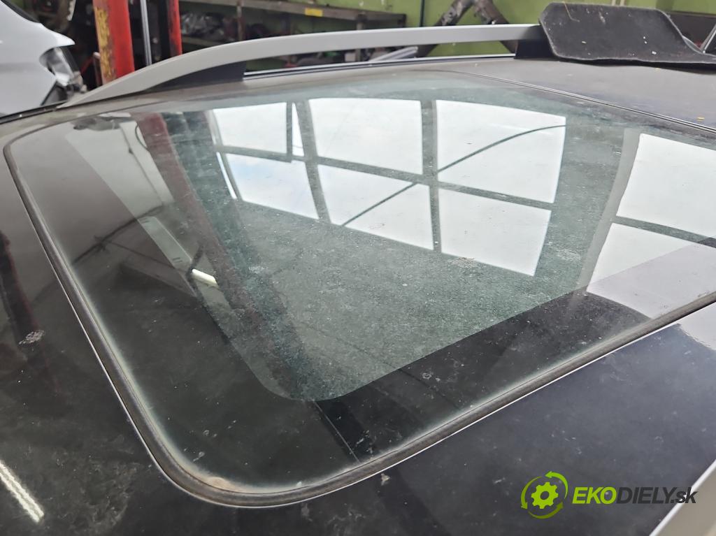 Subaru Forester IV SJ 2012-2018 2.0 BOXER 147 HP automatic 108 kW 1998 cm3 5- Střešní okno:  (Sklo karosérie)
