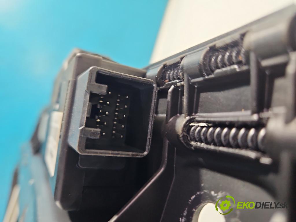 Subaru Forester IV SJ 2012-2018 2.0 BOXER 147 HP automatic 108 kW 1998 cm3 5- Střešní okno:  (Sklo karosérie)