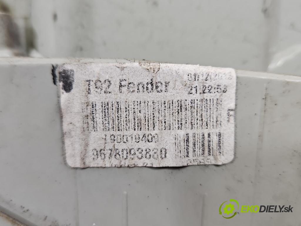 Peugeot 308 II 2013-2021 1.6 hdi 120 HP manual 88 kW 1560 cm3 5- svetlo / reflektor zadné pravé 9678093880 (Kľučka dverí ostatné)