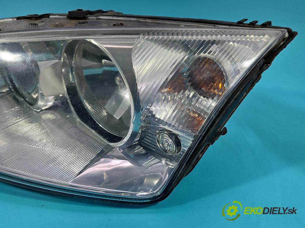 Ford Mondeo Mk3 2000-2007 2.0 16V 145 HP manual 107 kW 1999 cm3 4- Reflektor: ľavý 1S71-13006-AK (Kľučka dverí ostatné)